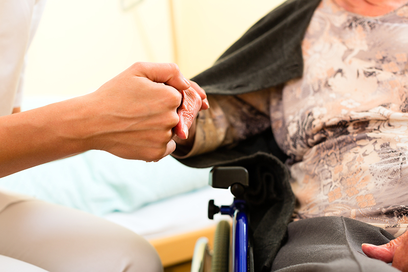 在日本做介護(hù)的工作內(nèi)容是什么，介護(hù)工作有前景嗎？